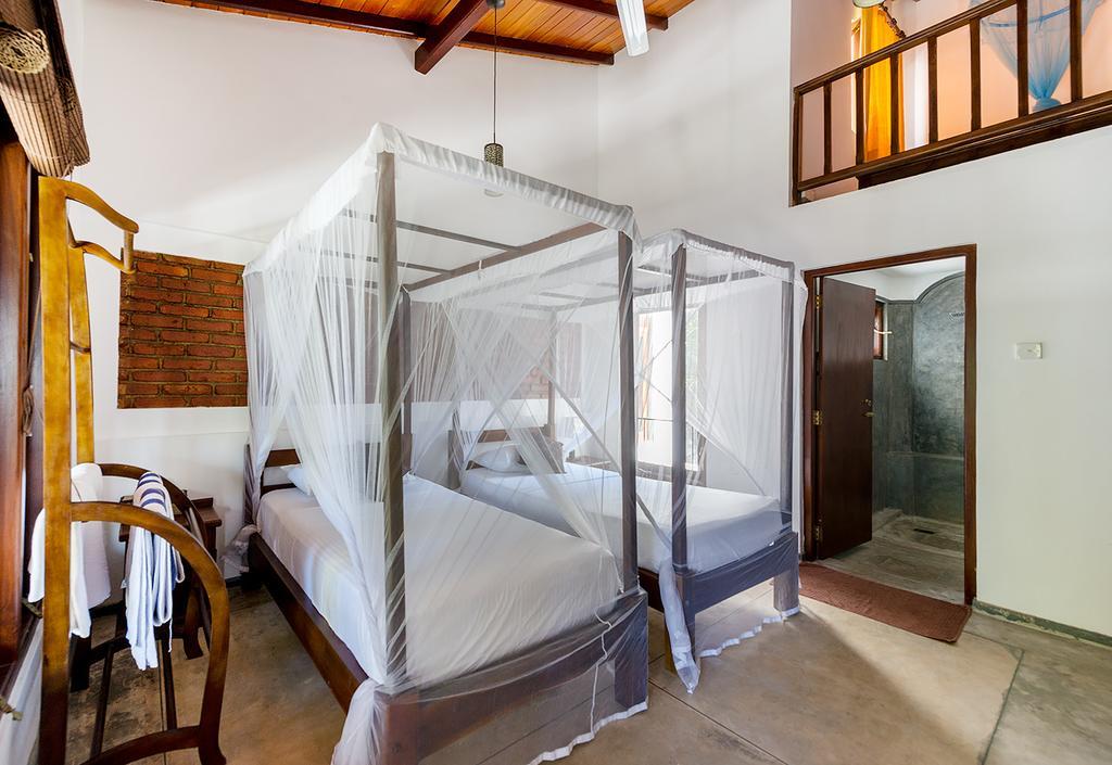 Hotel Lion's Rest à Weligama Extérieur photo
